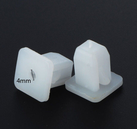 50x Plastic Auto Fasteners Car Bumper Hold  Square Clips 14x15x8mm