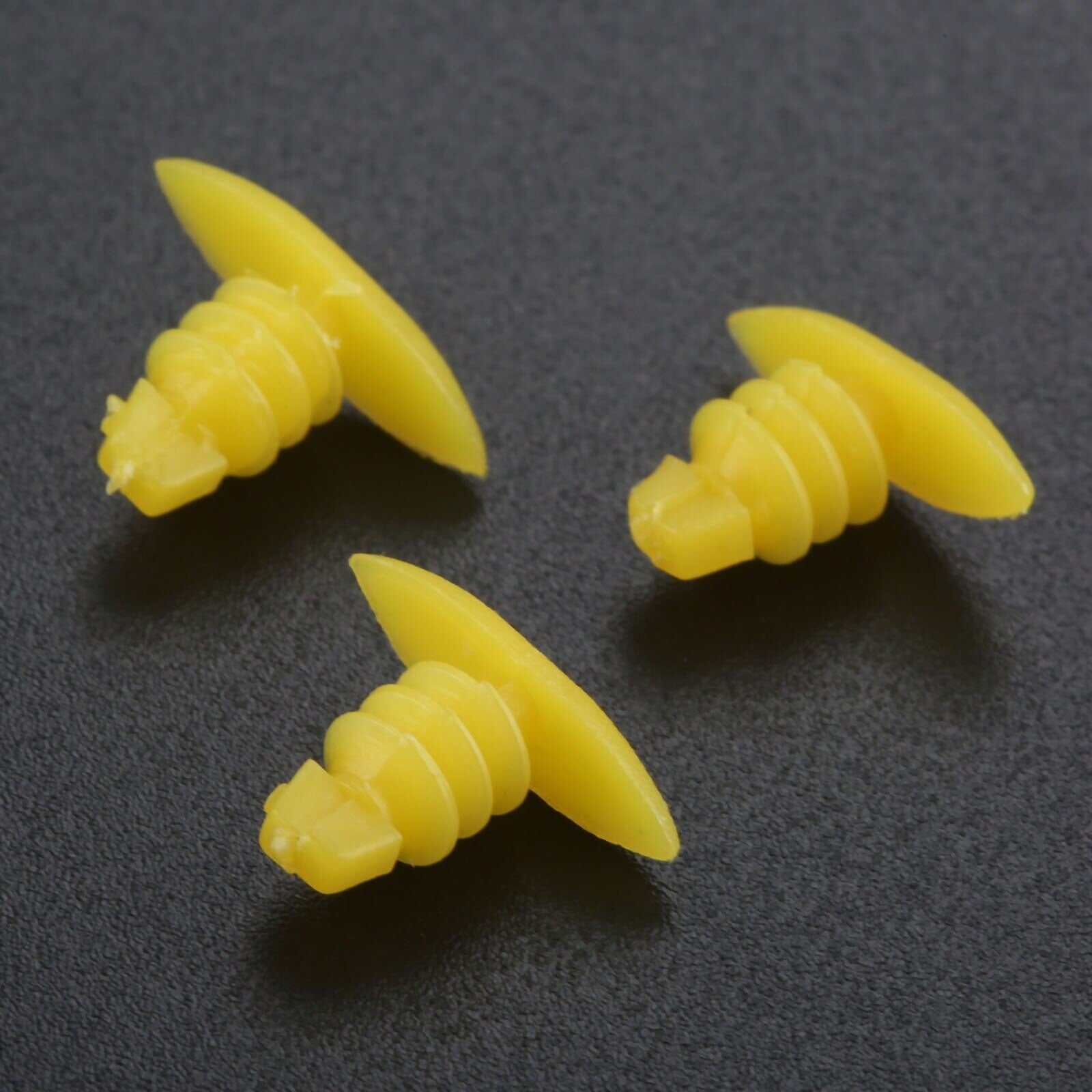 10x Weatherstrip Retainers Rivet Clips 5.4mm for BMW Toyota Honda Mazda