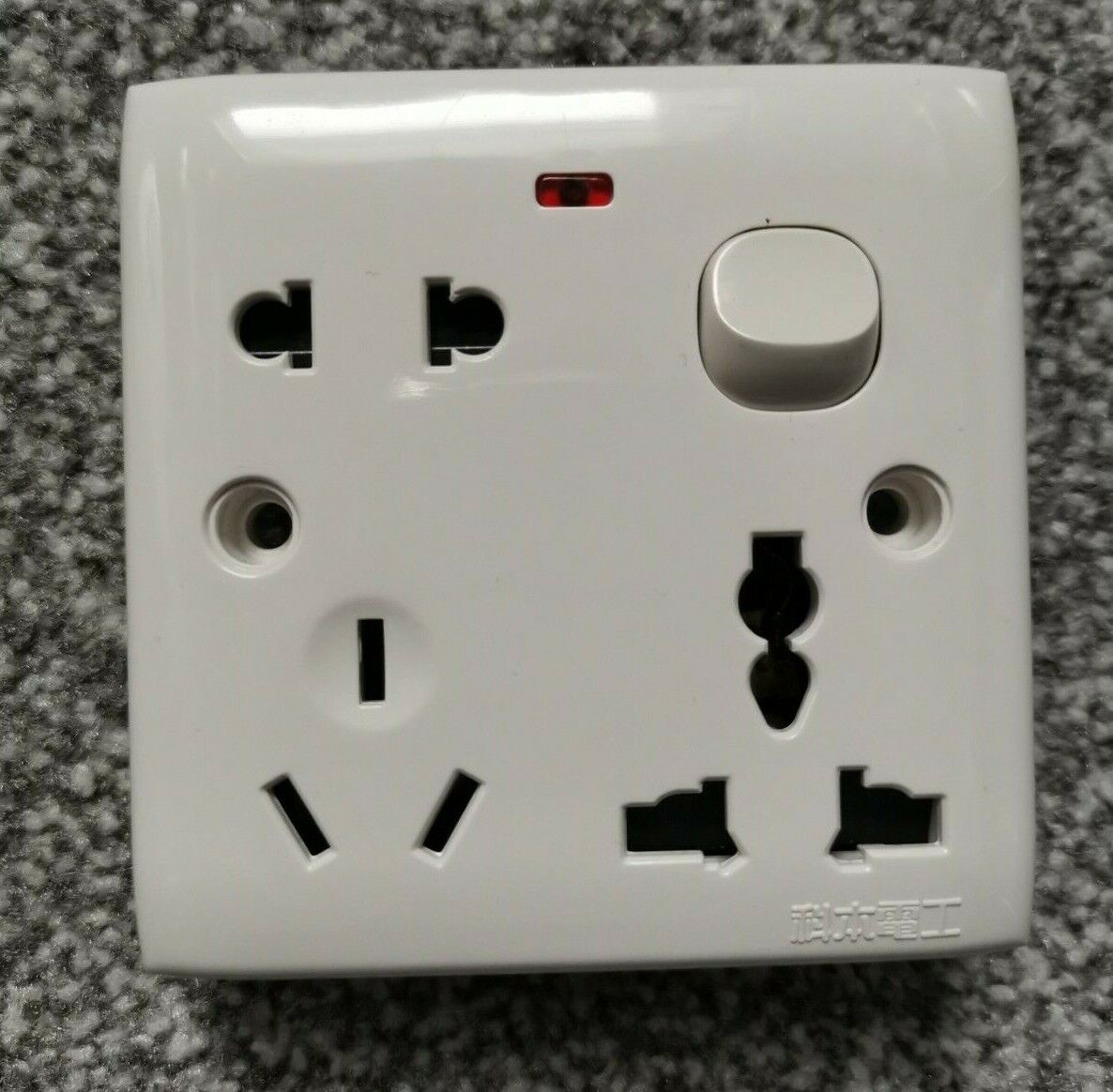 One Gang Wall Socket with Main Switch 10A 4 in 1 US AU UK EU 